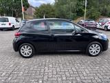 Peugeot 208 Active - schwarze Peugeot 208