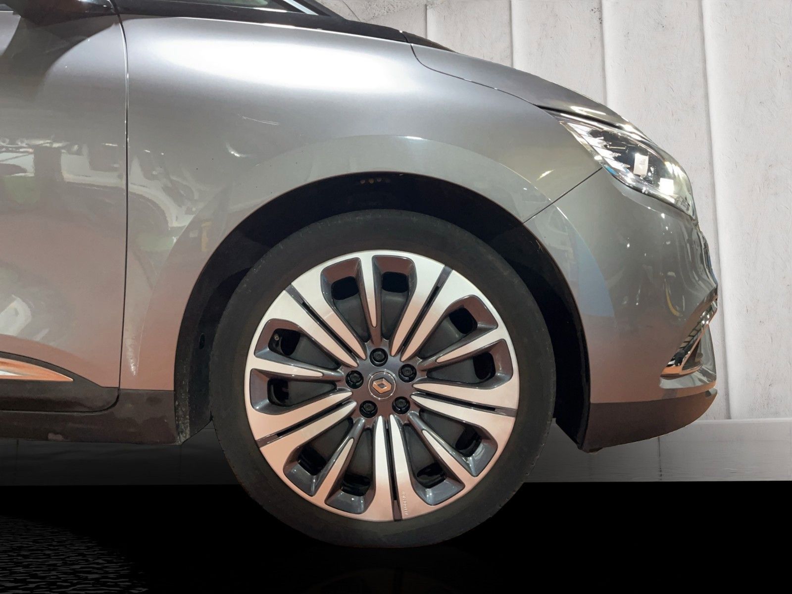 Fahrzeugabbildung Renault Grand Scenic *7-Sitzer*Navi*Kamera*PDC*Keyless**