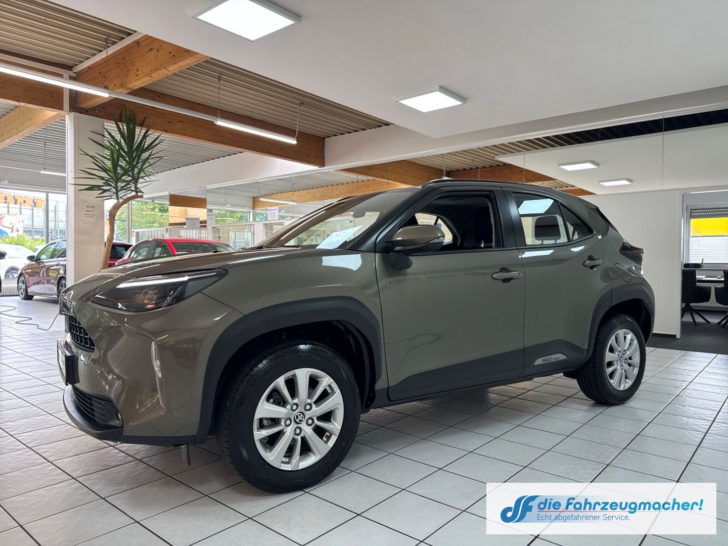 Fahrzeugabbildung Toyota Yaris Cross ACTIVE Hybrid DAB Spurhalteass. Fern