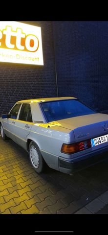 Mercedes-Benz Daimler-Benz 190E