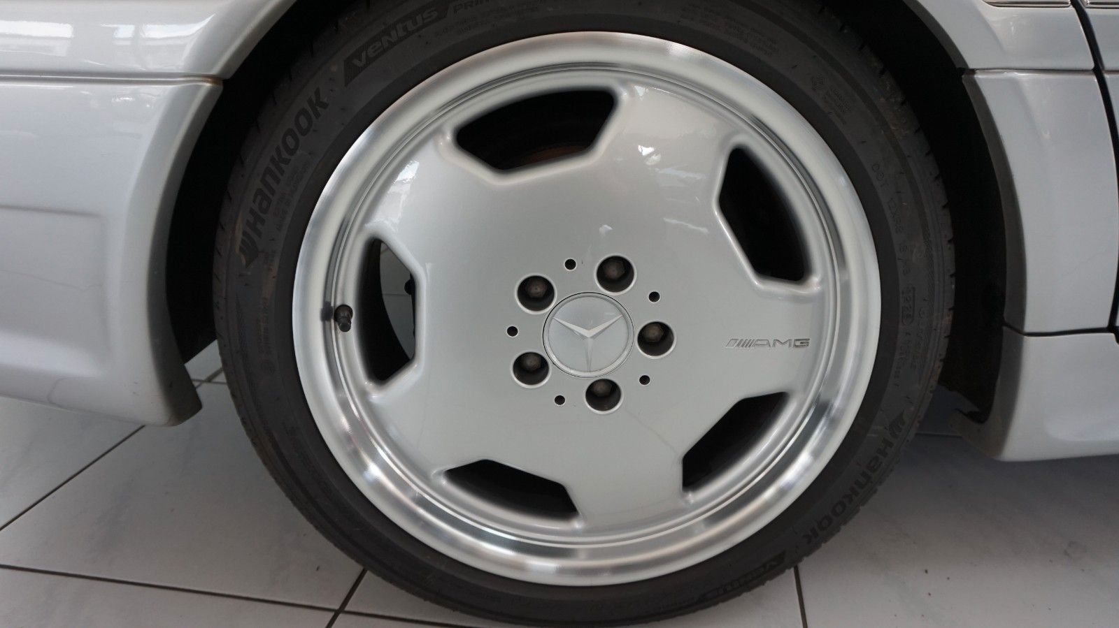 Fahrzeugabbildung Mercedes-Benz C 36 AMG aus deutscher Sammlung.