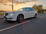 Mercedes-Benz E500 Avantgarde AMG-Look - Mercedes-Benz E 500 in Köln