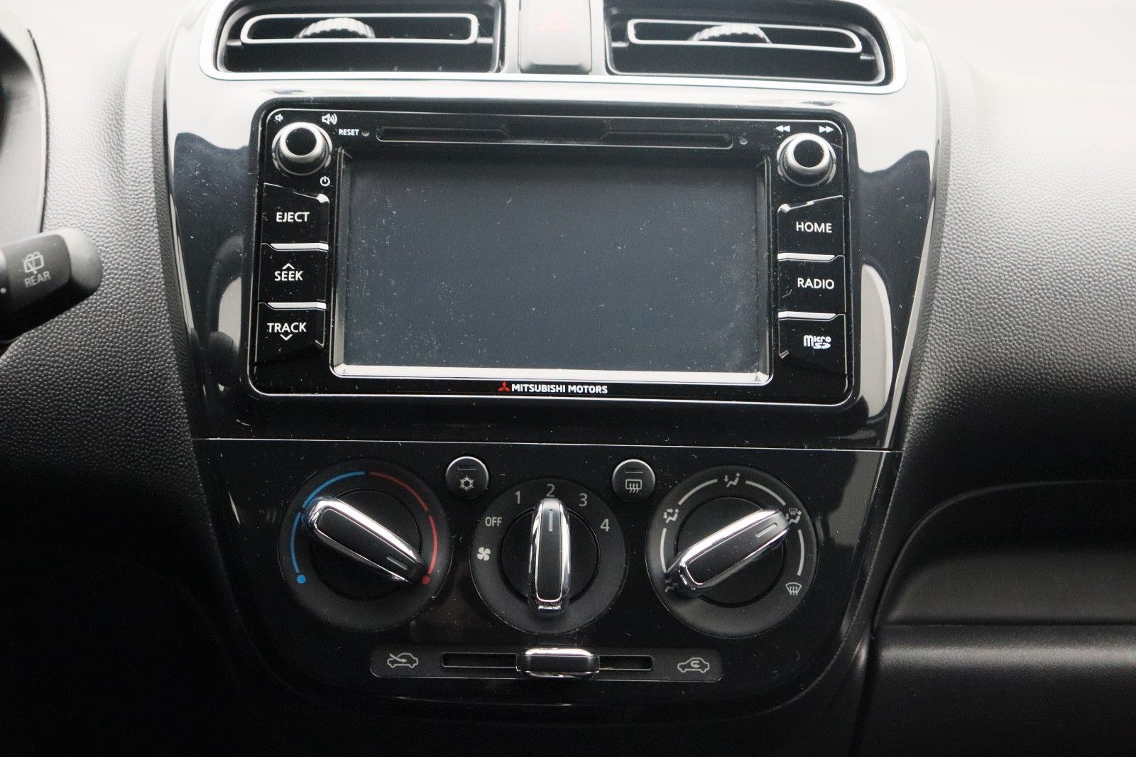 Fahrzeugabbildung Mitsubishi Space Star 1.2 Intro Edition+