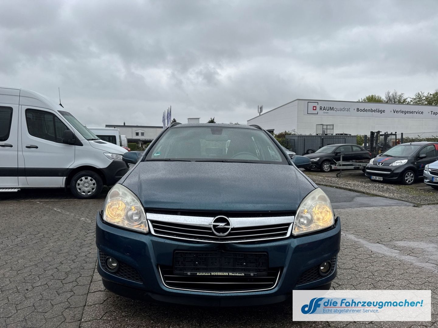 Fahrzeugabbildung Opel Astra H 1,9td Caravan Edition Temp *EXPORT
