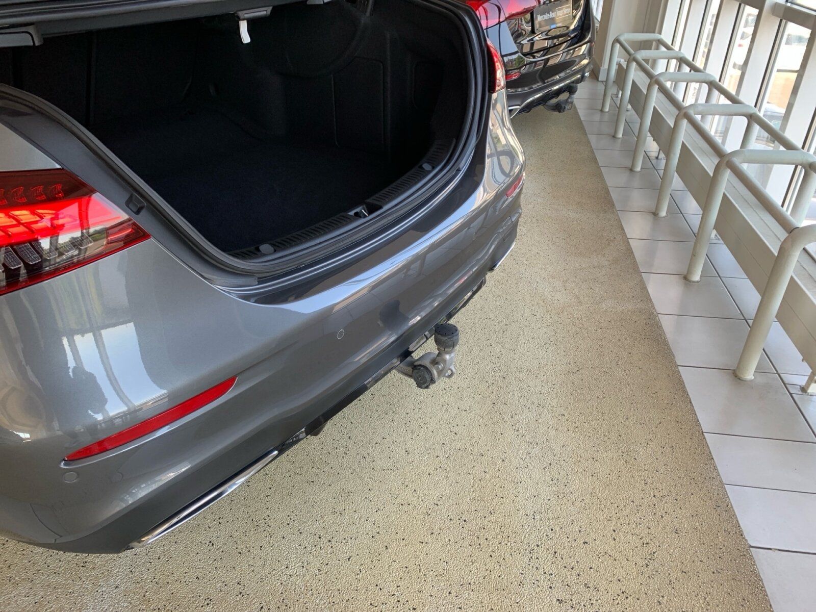 Mercedes-Benz E 220 d Limousine AMG NIGHT AHK PANO 360°KAM foto 13