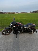 Harley-Davidson Vrod Night Rod Spezial Dr. Jekill & Mr. Hyde - Motorräder in Osnabrück