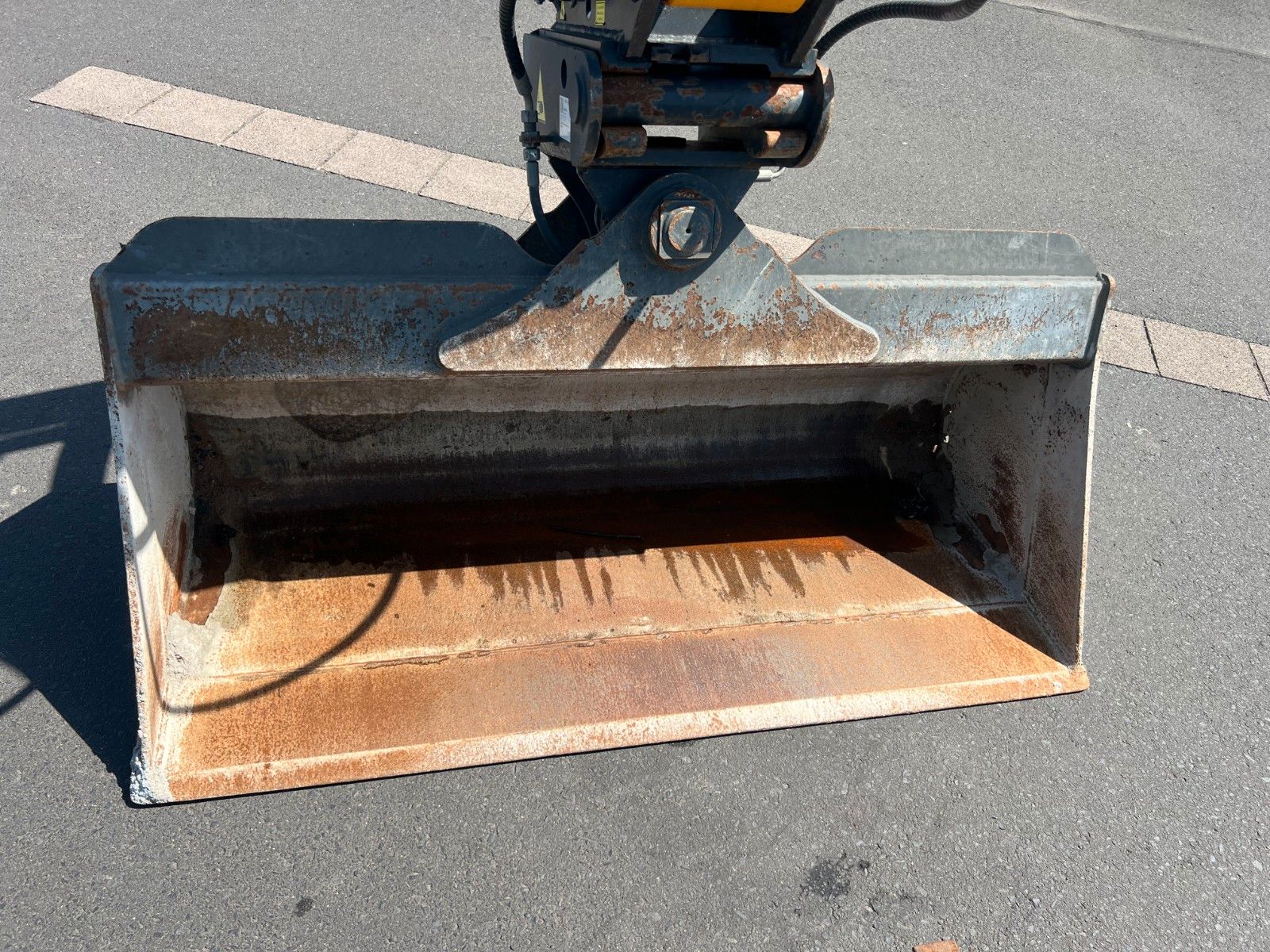 Fahrzeugabbildung JCB Hydradig 110W / Pratzen / nur 179h / Löffelpaket
