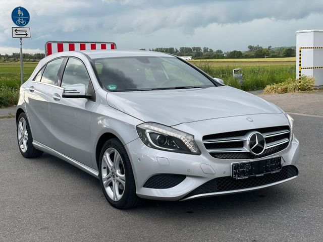 Mercedes-Benz A 220 CDI Urban Automatik Navi Leder Xenon AHK