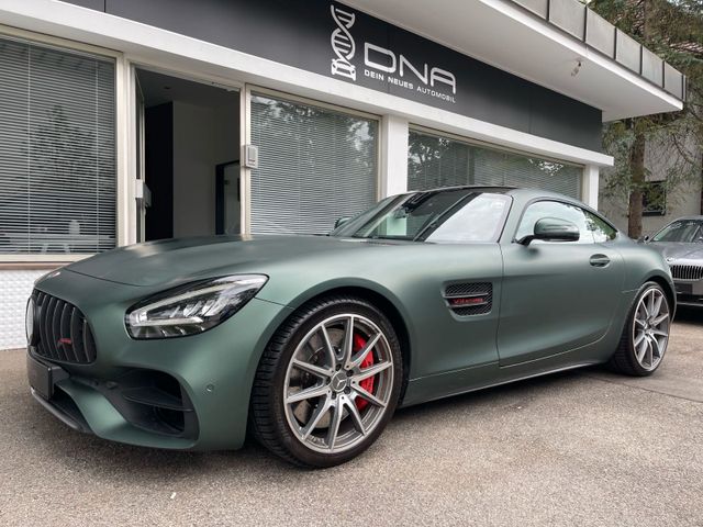 Mercedes-Benz AMG GT S Coupe -Burmester-Panorama-AMG Trackpace