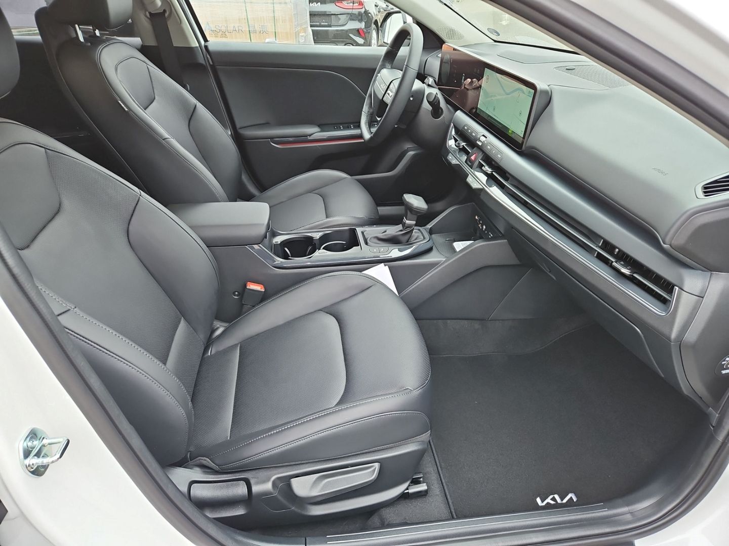 Kia K4 - Bild 21