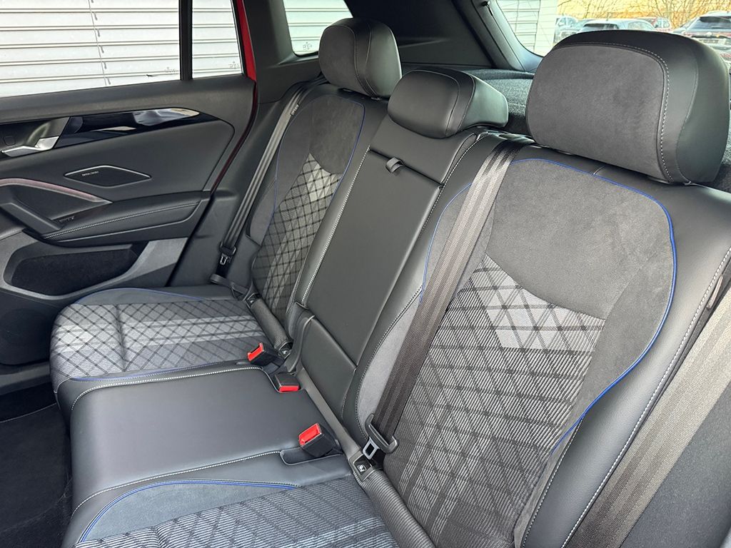 Tiguan 2.0 TDI 4MOTION R-LINE *AHK*STDHZG*