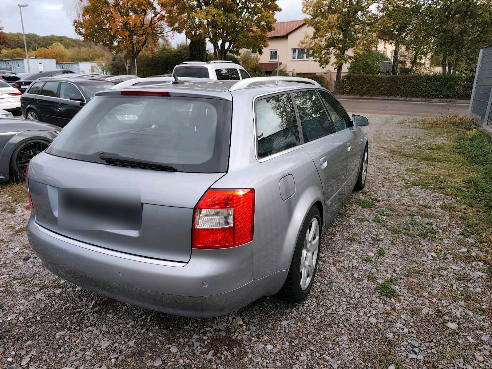 Audi A4 2004 — photo 5