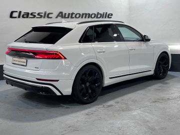 Audi Q8 - 2