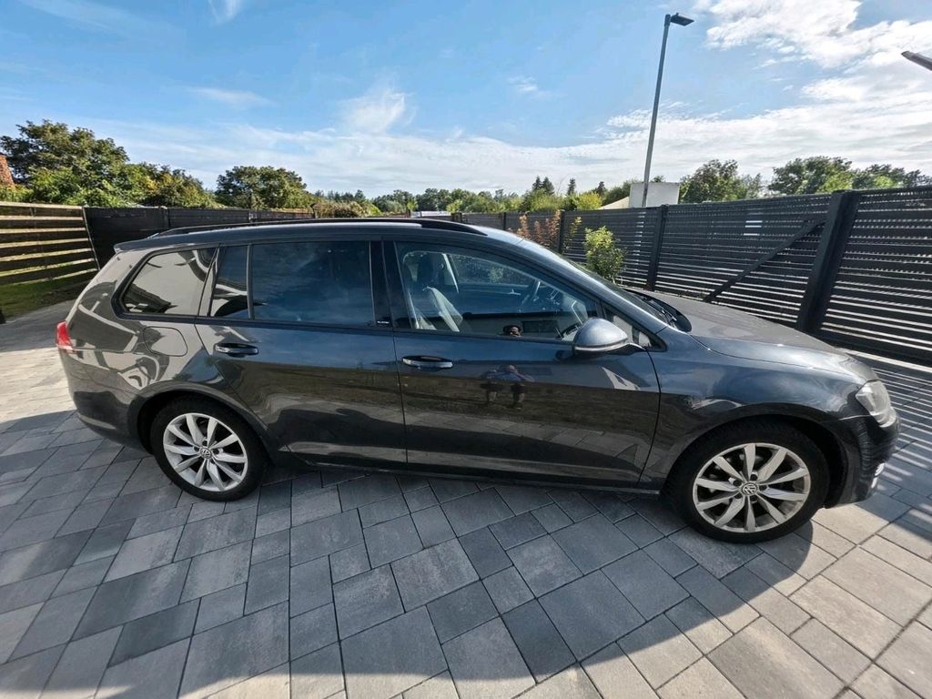 Image of Volkswagen Golf