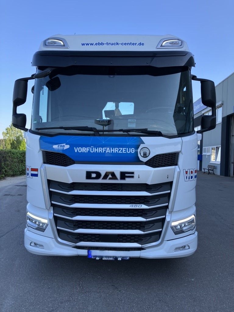 Fahrzeugabbildung DAF FAN XF 480 mit VDL Abrollkipper