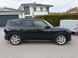 MINI Countryman SE ALL4 Panorama/ AHK/ Garantie 09/29 - Elektro Kleinwagen mit Anhängerkupplung