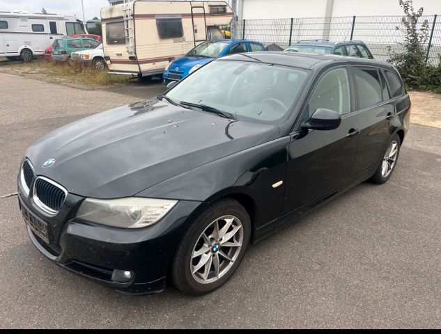 BMW 318 Baureihe 3 Touring 318d