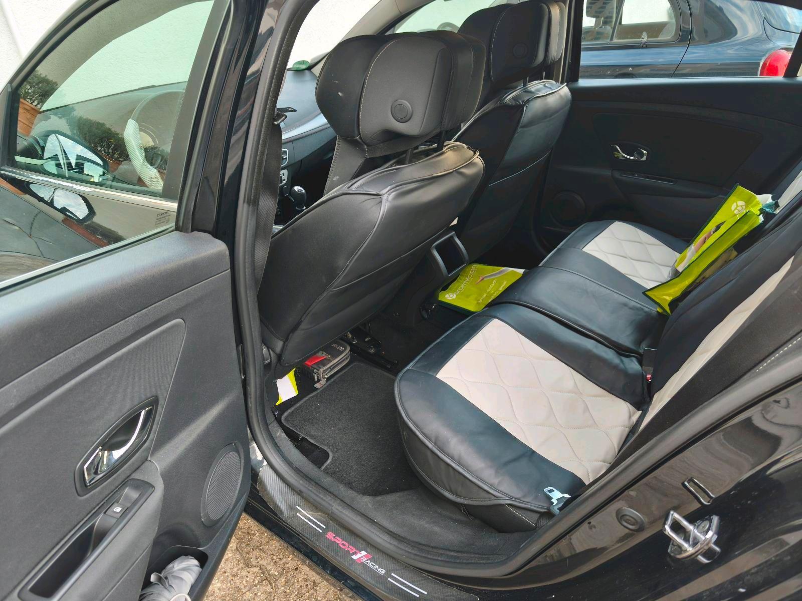 Renault Megane 2013 — photo 10
