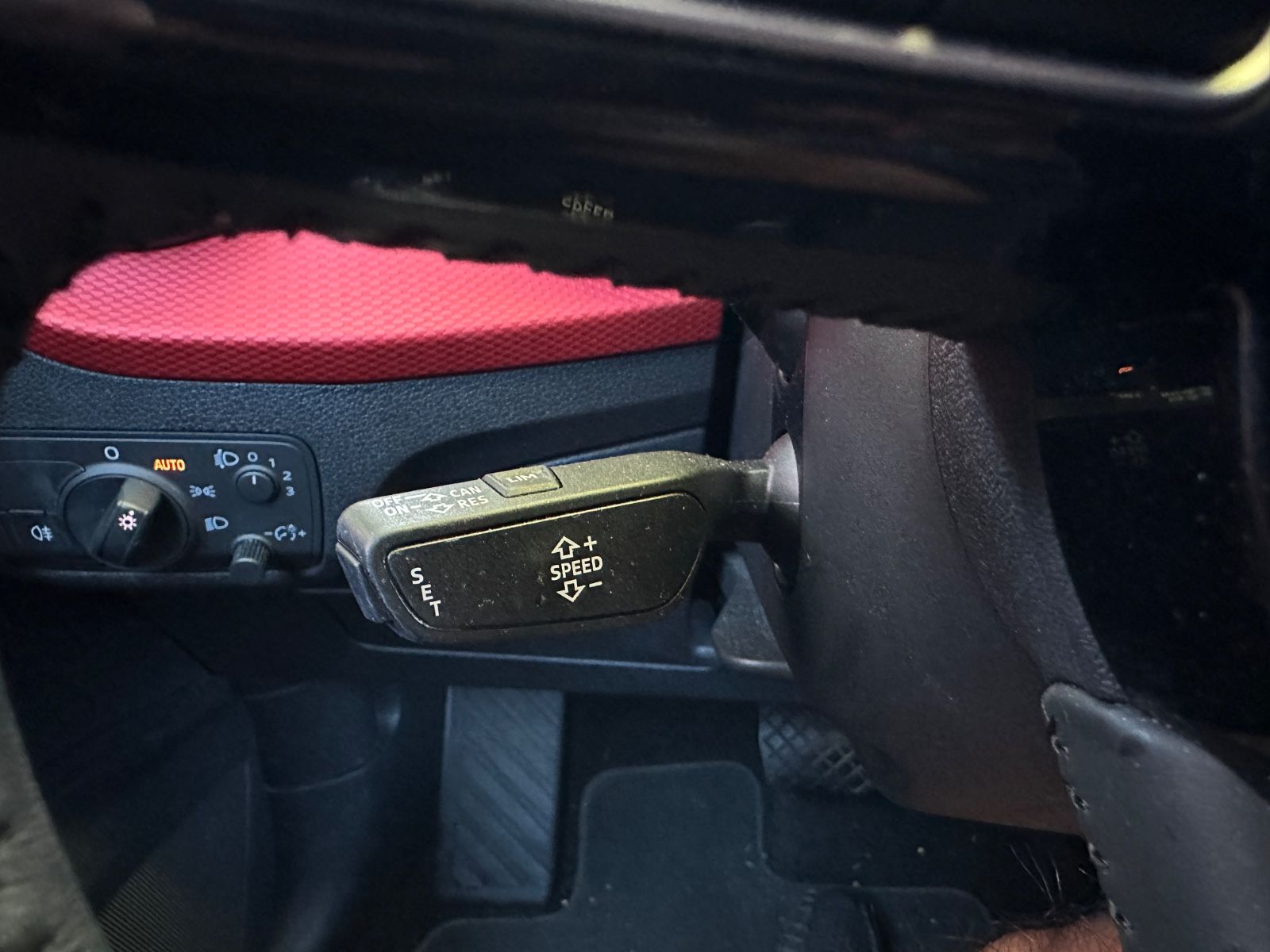 Fahrzeugabbildung Audi Q2 Sport*PDC*TEMPO*SHZ*SPORTSITZE