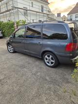 Seat Alhambra dunkelgrau - gebrauchte Seat Alhambra aus dem Jahr 2008