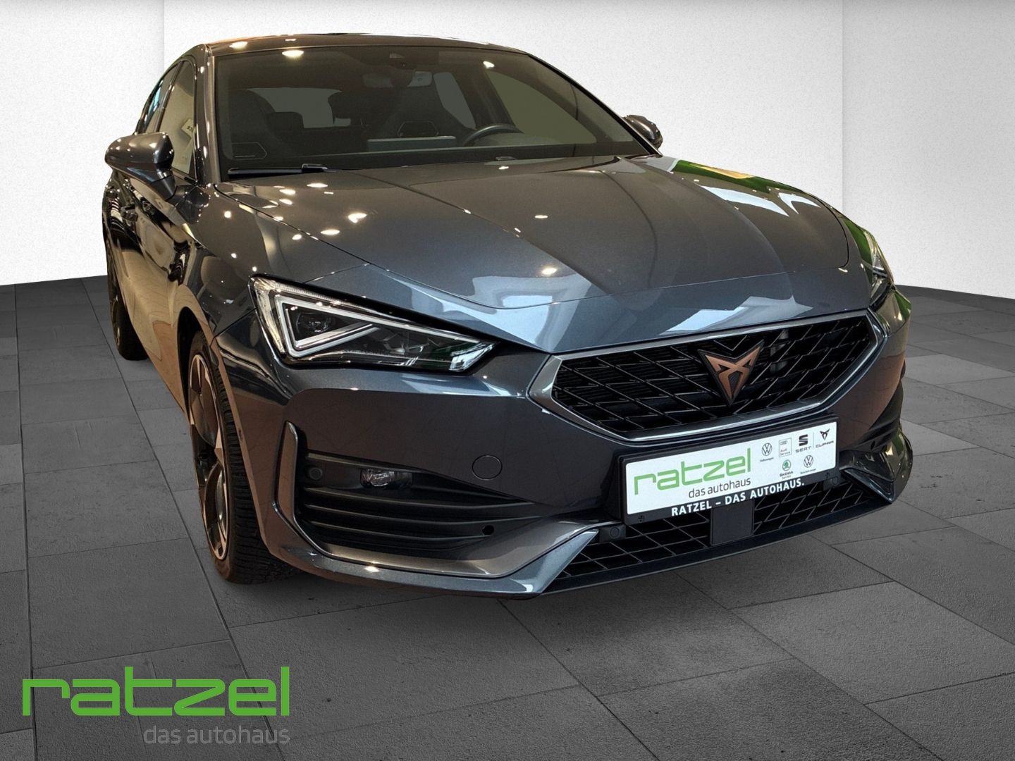 Fahrzeugabbildung CUPRA Leon Cupra 1.5 eTSI Navi Kamera Matrix LED panod