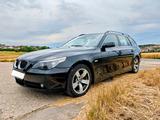 BMW 523i Touring / Xenon / Navi / Panorama/ Leder - BMW 523 in Stuttgart