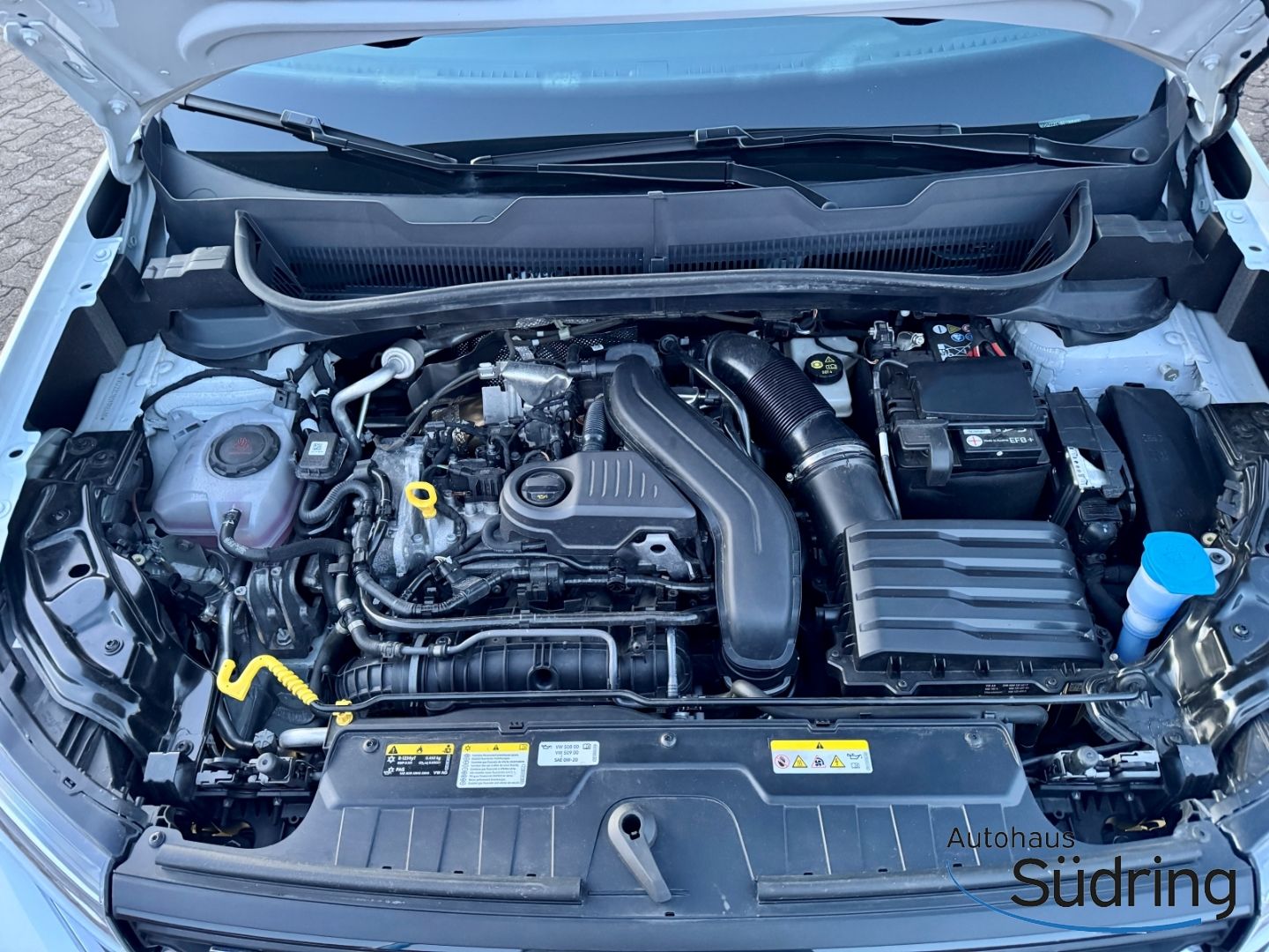 T-Cross 1,5 TSI R-Line DSG AHK Navi IQ.Light Rfk