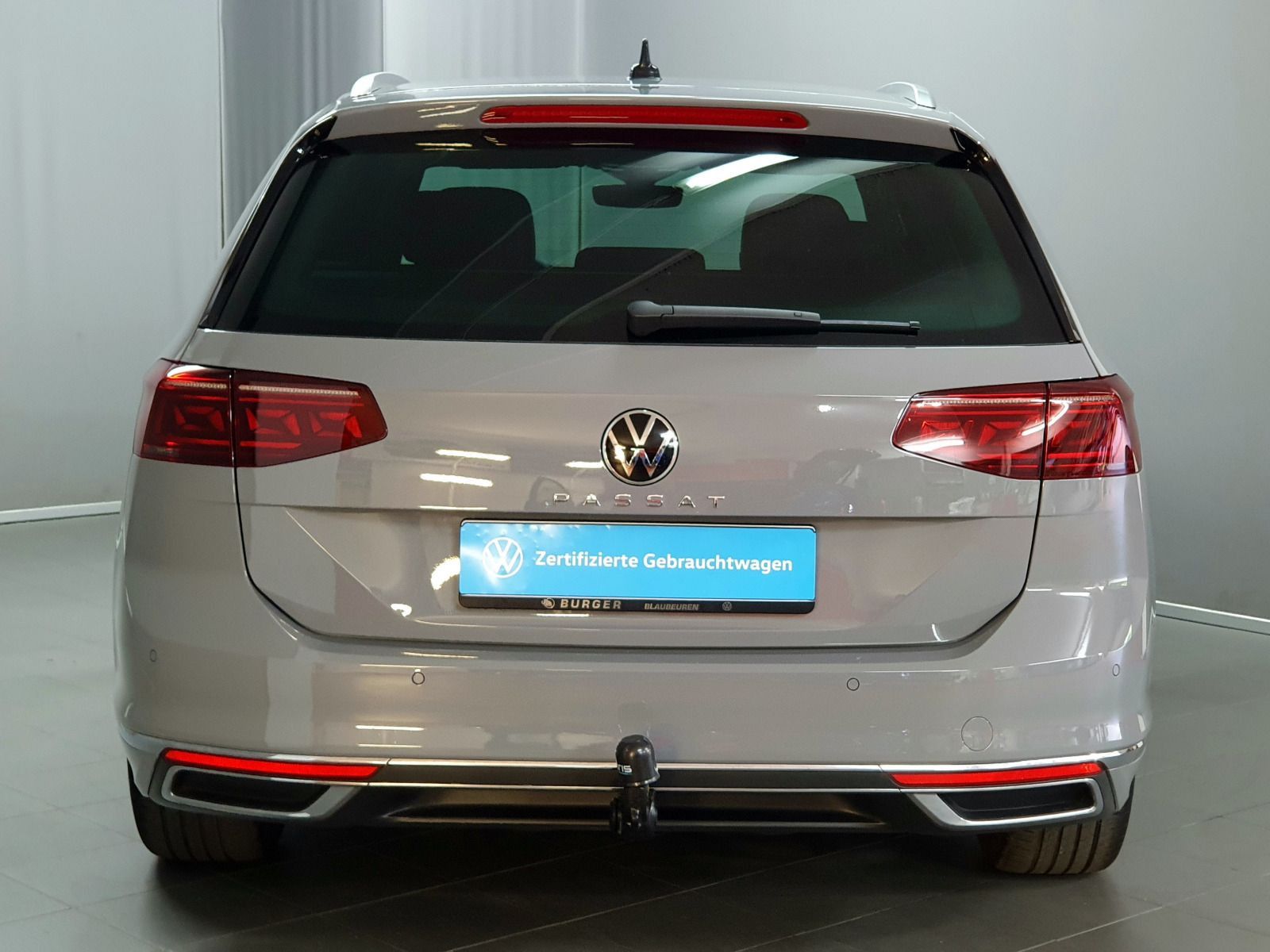 Volkswagen Passat Variant Elegance 2.0TSI DSG AHK IQ.LIGHT foto 5