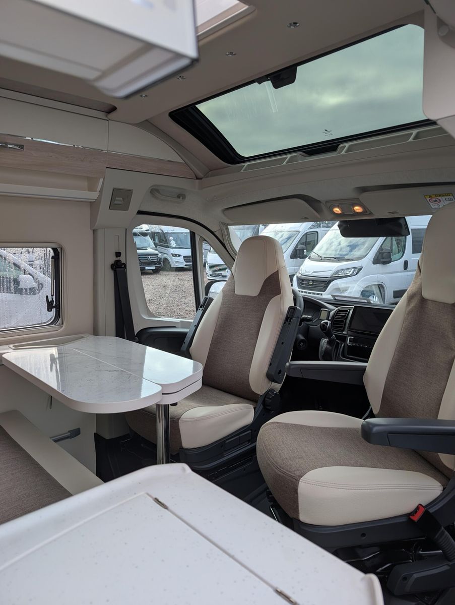 Fahrzeugabbildung Eura Mobil Van V 595 HB Markise, Automatik, Fahrassistenzp.