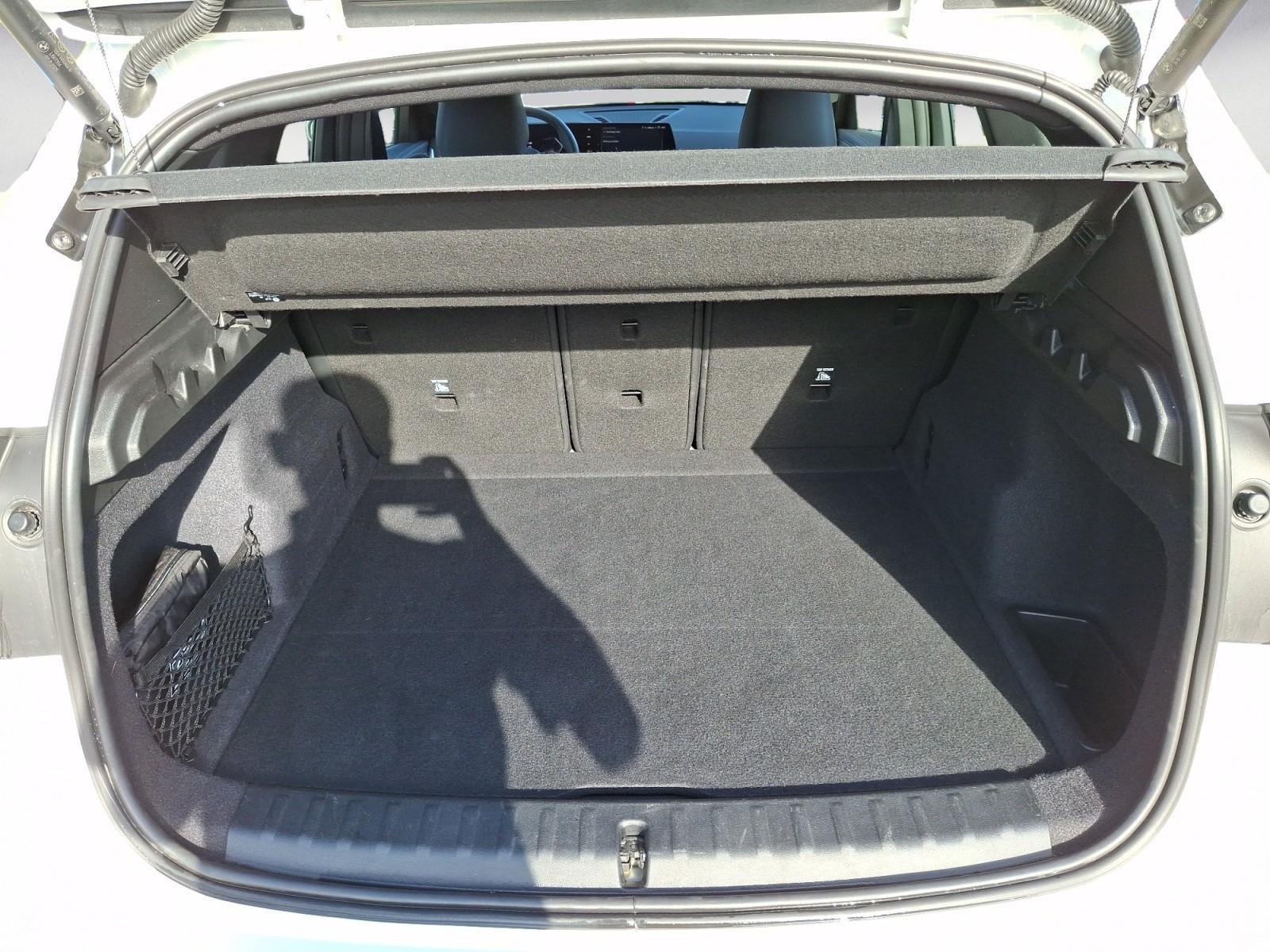 BMW X1 sDrive20i Steptronic Harman Kardon Driving As