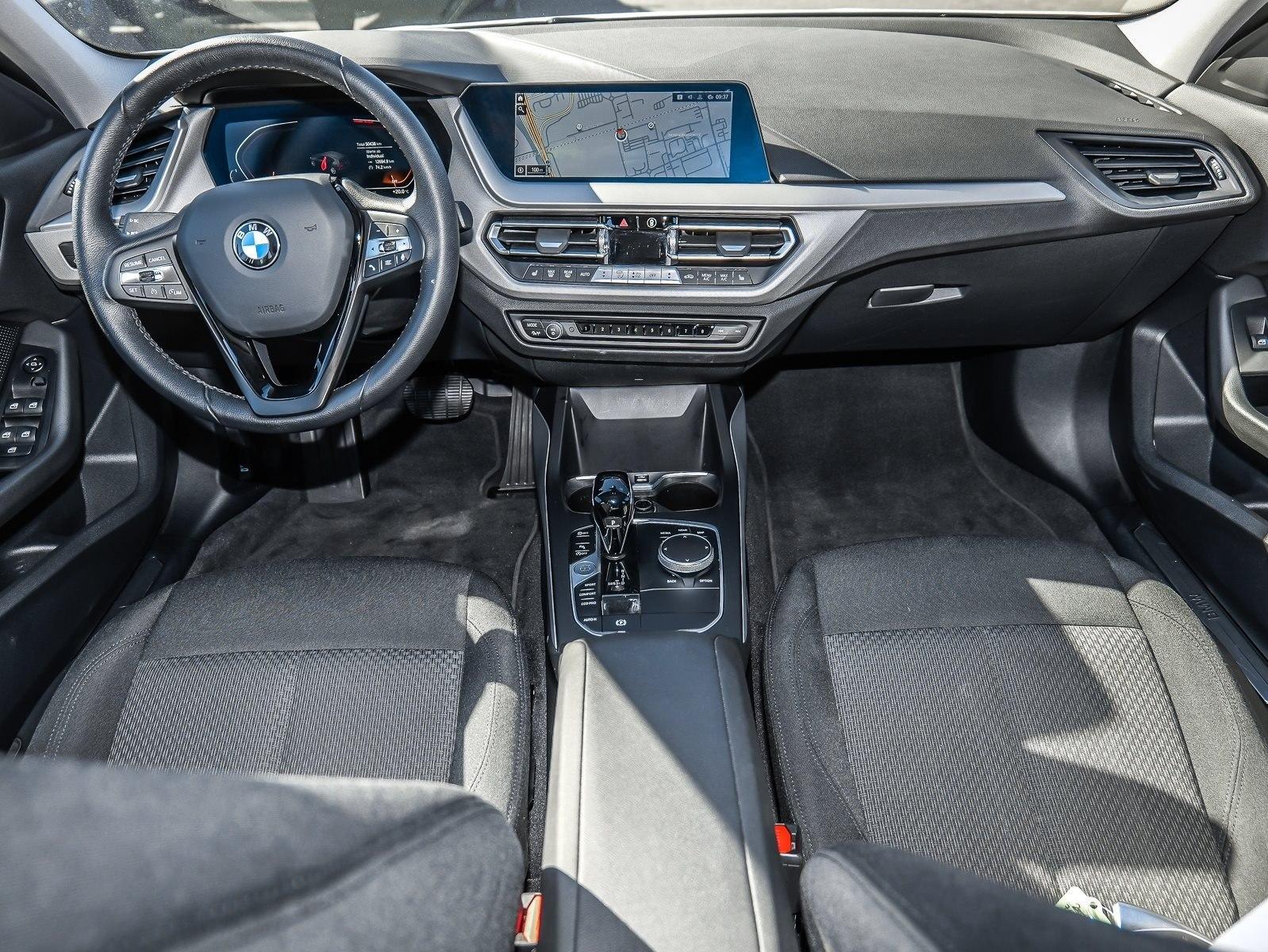 BMW 118i NAVI LED PDC V+H DAB Tempomat Sitzheiz.