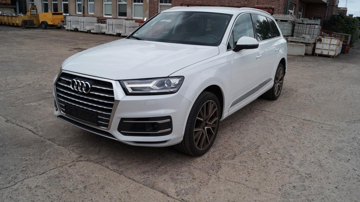 Audi Q73.0 TDI quattro 7 Sitze
