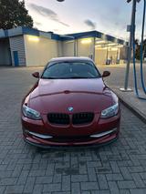 BMW 318i e92 LCI - BMW 318: Coupé