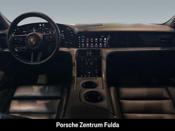 صورة 9 لـ 2020 Porsche TAYCAN