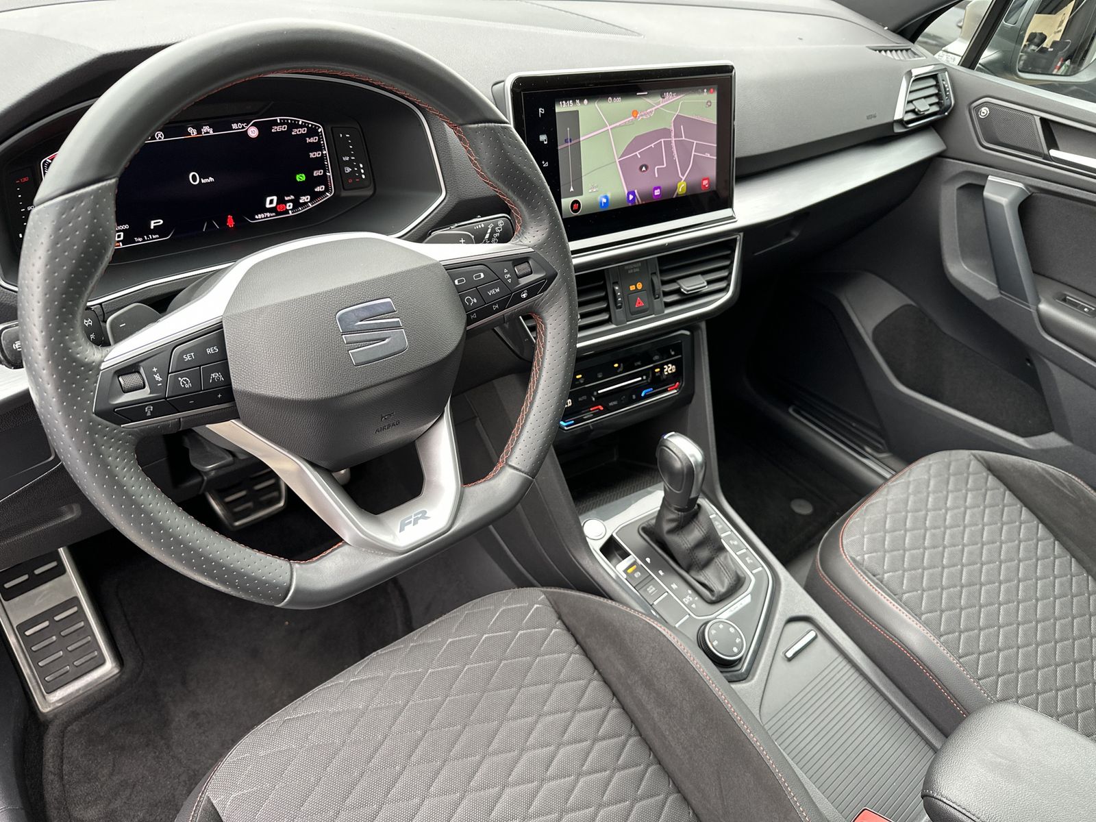 Fahrzeugabbildung SEAT Tarraco 2.0 TSI DSG 4D FR NAV+LED+AHK+PANO+360°