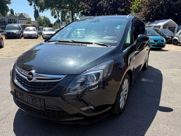 Opel Zafira Tourer - 9