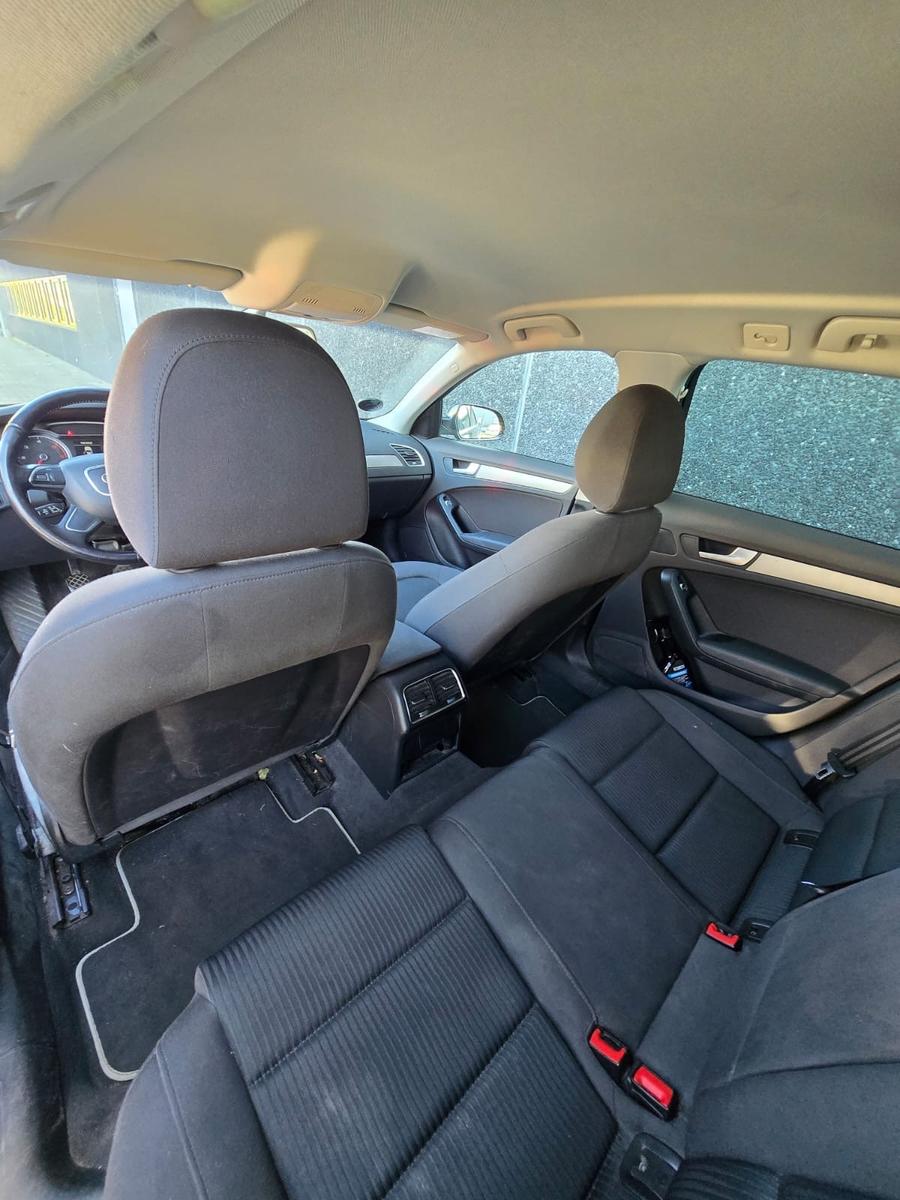 Audi A4 2015 — interior
