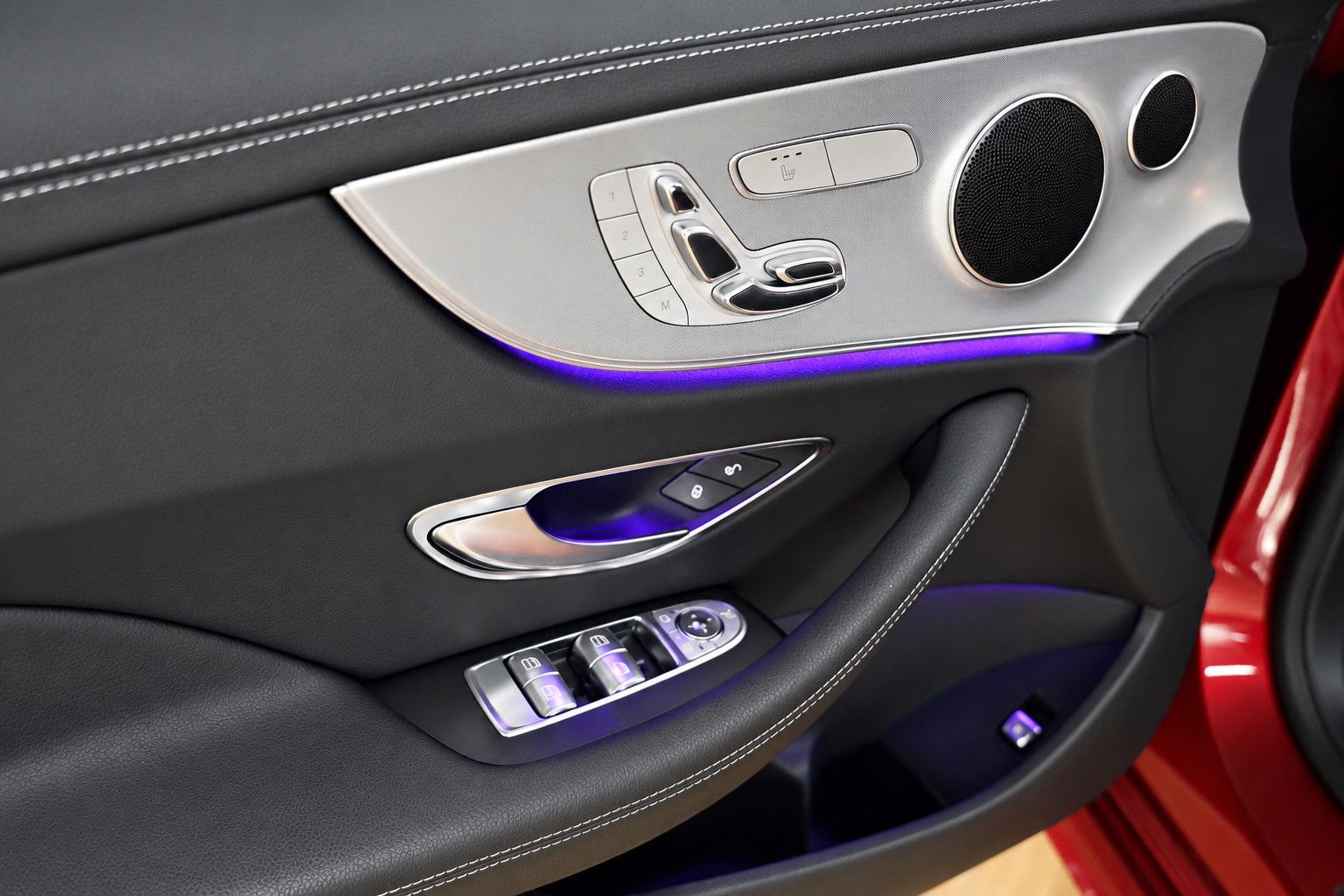 Fahrzeugabbildung Mercedes-Benz E E 300 Coupe *AMG-Line*Ambiente*360°KAM*Memory