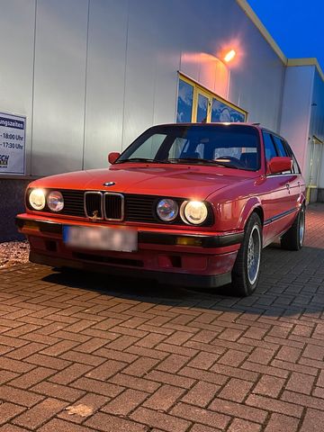 BMW Bmw E30 Touring **Neu Tüv**