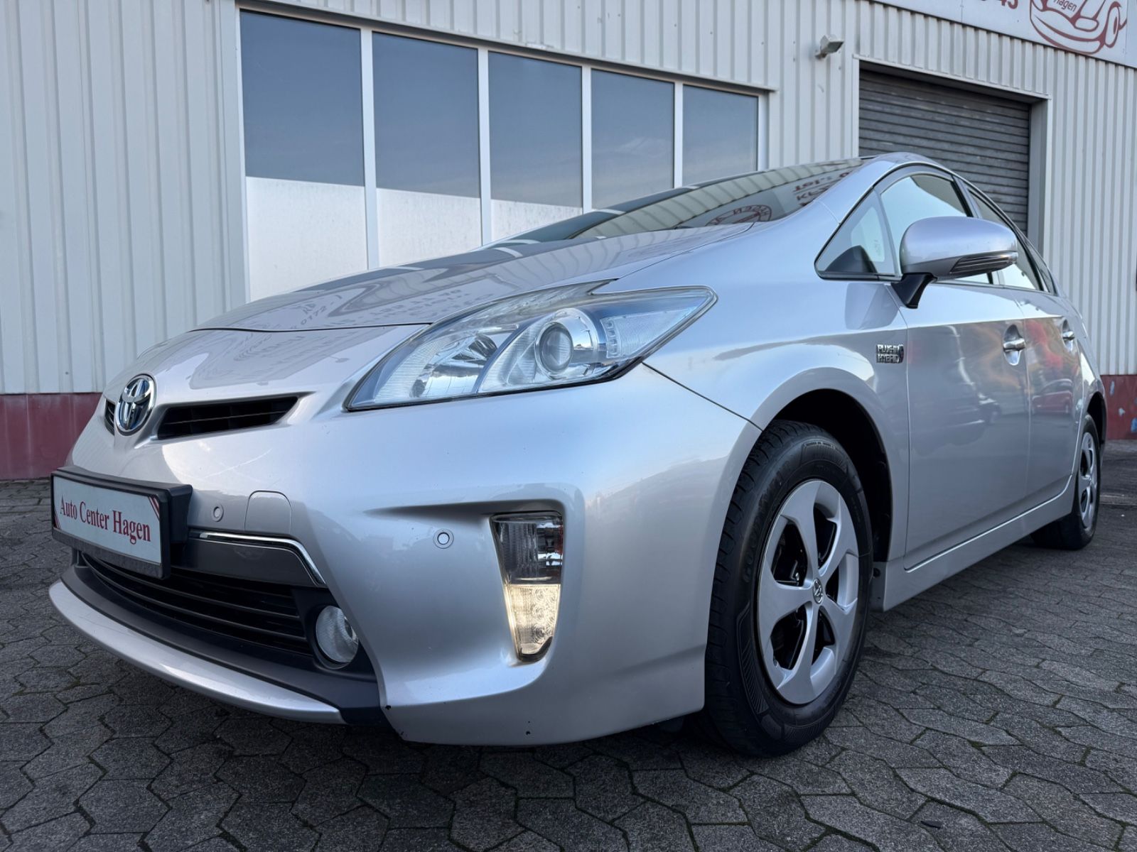 Toyota Prius 1,8 100kW 136PS Plug-inHybrid Life