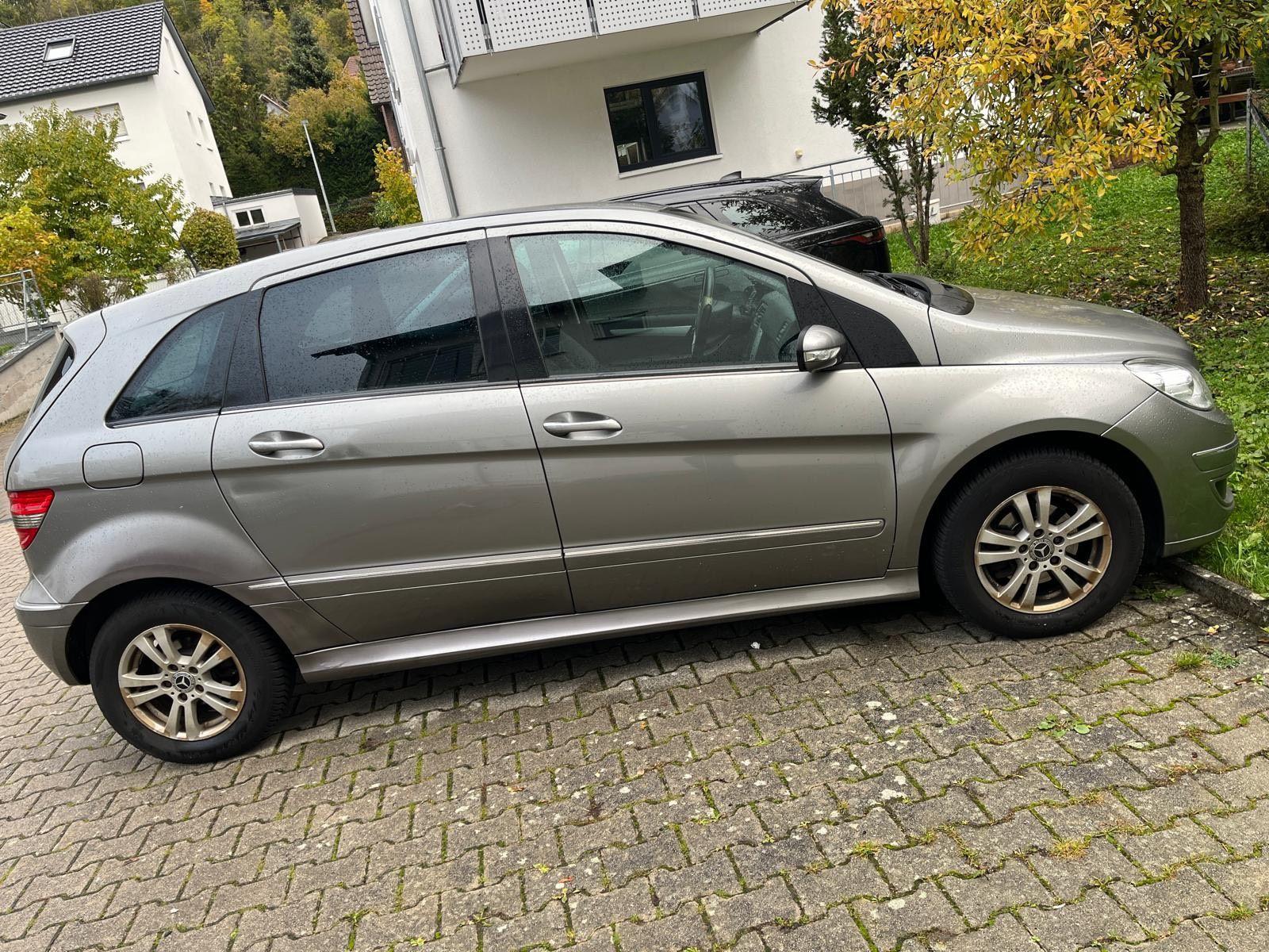 Mercedes-Benz B170 2006 — rear view