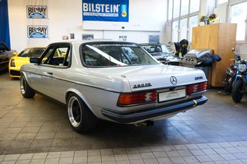 1980 Mercedes-BENZ E 280 照片 7