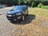 Chevrolet Captiva 2.2 D LTZ 4WD 1.HD 7 Sitzer Getriebe 20T - Chevrolet: D20