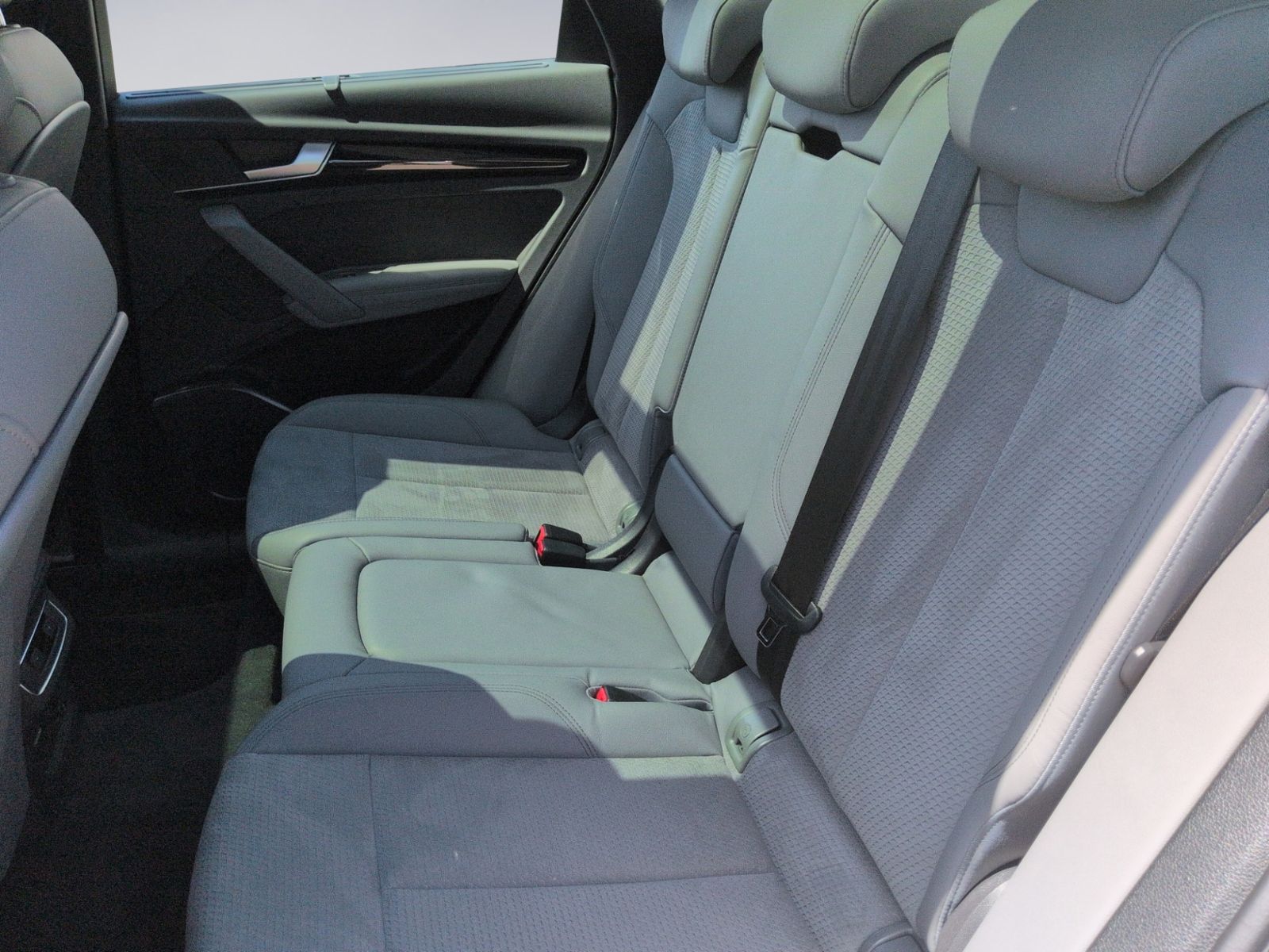 SQ5 3.0 TDI quattro HEAD-UP+LUFT+AHK+KAMERA+PANO