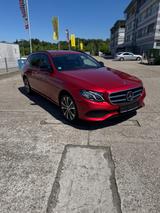 Mercedes-Benz E 300 de T 9G-Tronic Avantgarde - rote Mercedes-Benz E 300