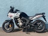 Honda CBF 600 SA 1. HAND MIT ABS & WENIG KILOMETER - HONDA CBF 600