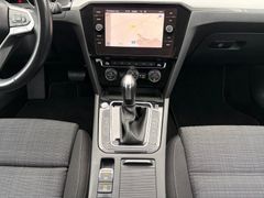 Fahrzeugabbildung Volkswagen Passat Variant Business 2.0TDI 4MOTION AHK NAVI