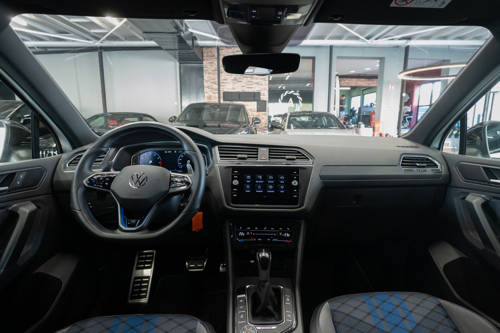 Volkswagen Tiguan R 4Motion MATRIX R-SITZE ACC 20-ZOLL DCC foto 13