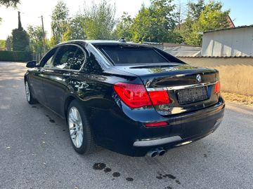BMW 730 - 4