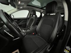 JAGUAR F-PACE R-Sport 4x4 PANO/ MERIVAN /1.HD / 81.tKM JAGUAR F-PACE R-Sport 4x4 PANO/ MERIVAN /1.HD / 81.tKM